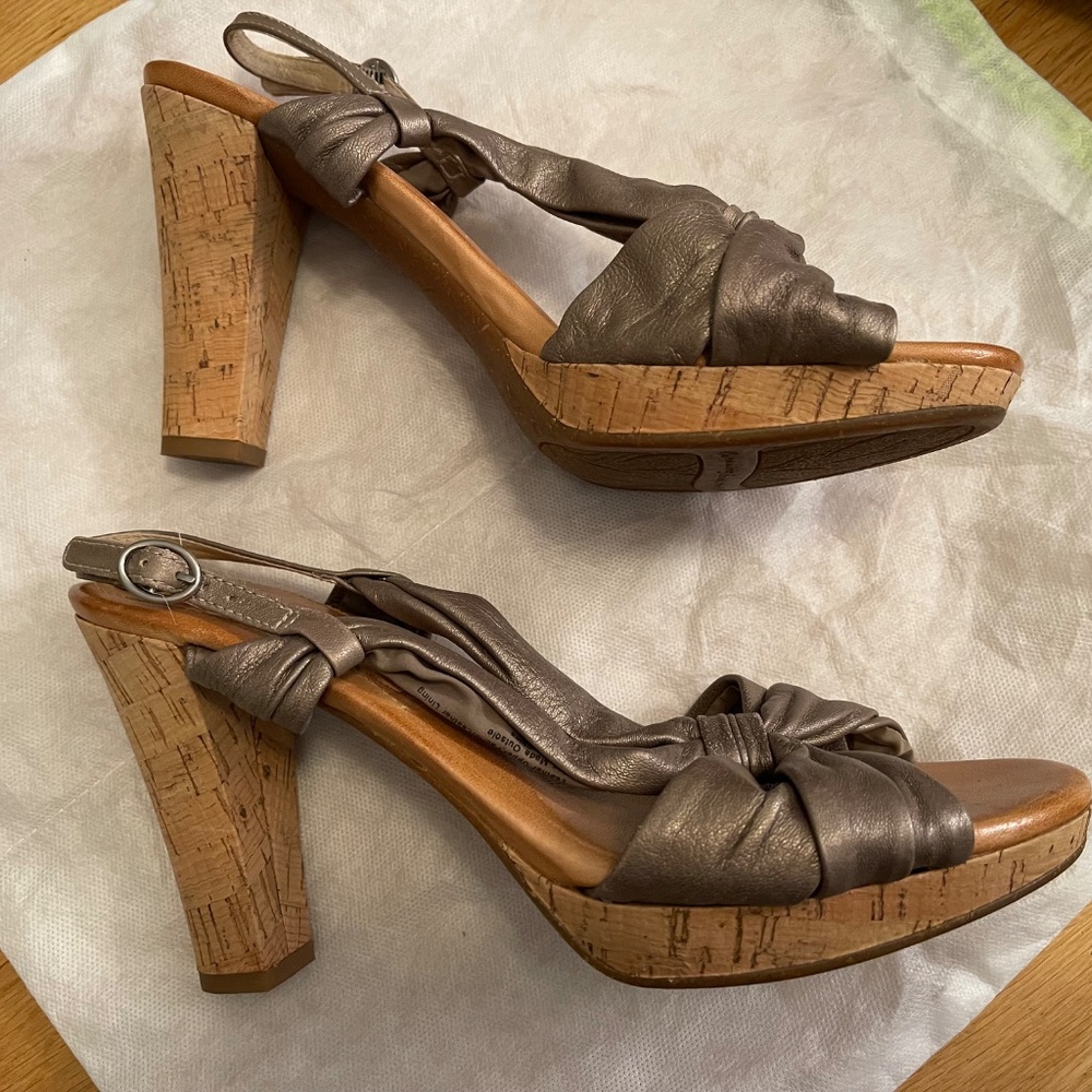 Naya Sandals - Size 10M
